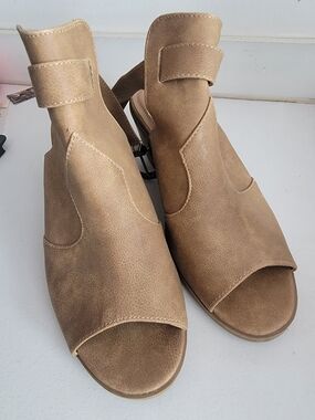 Authentic American Heritage Academy Style Open-Toe Ankle Sandals